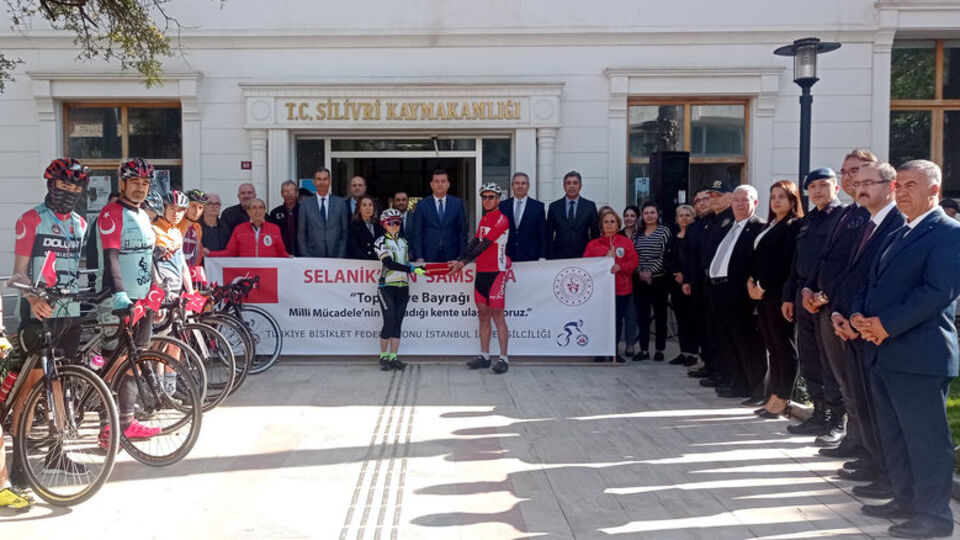 Selanik'ten Samsun'a taşınan Ata toprağı İstanbul'a ulaştı