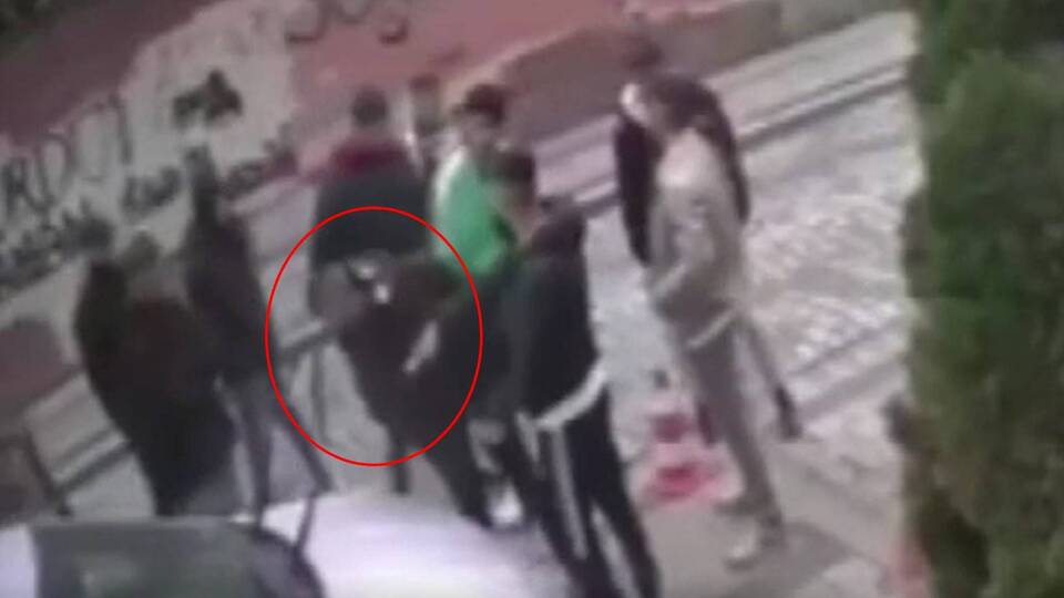 Tokat yiyince tetiğe bastı!