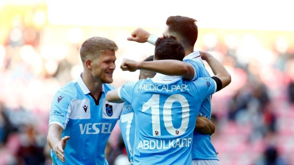 Kayserispor Trabzonspor maçı başladı!