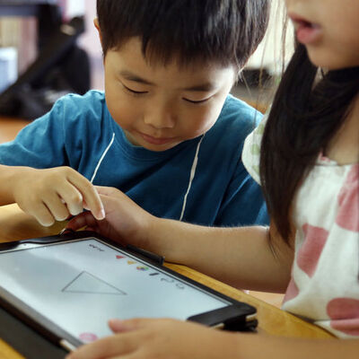 Çin'de 16 yaş altına canlı yayın yasağı