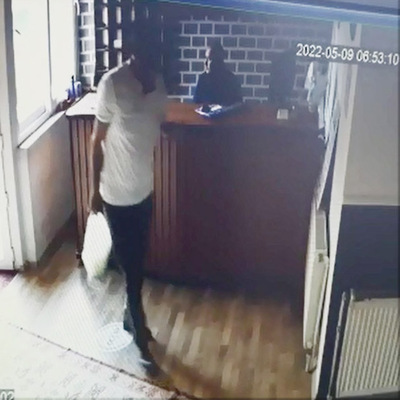 İki kadına termosta sakladığı asidi döktü!