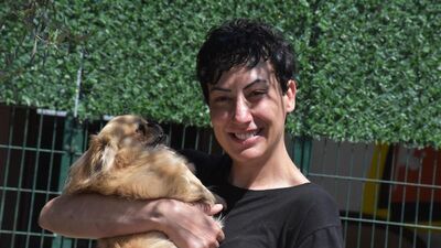 Can Bonomo'nun ablası 165 köpek ve 5 kedi ile yaşıyor