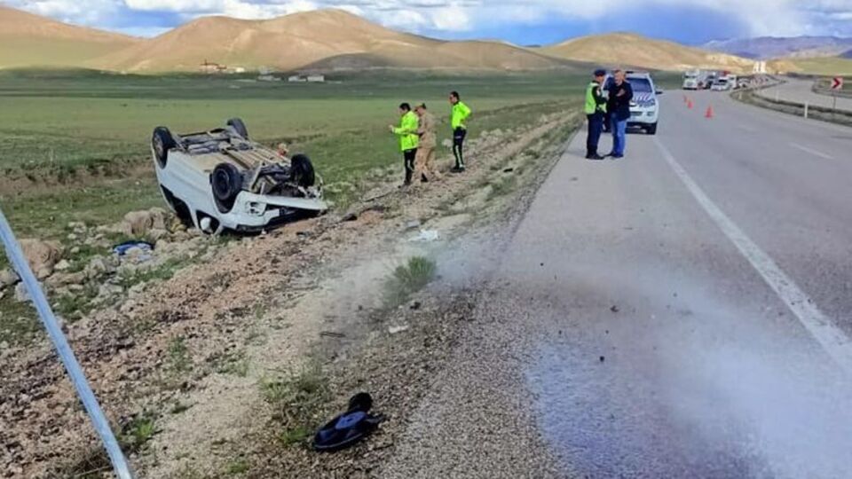 Ağrı'da feci trafik kazası
