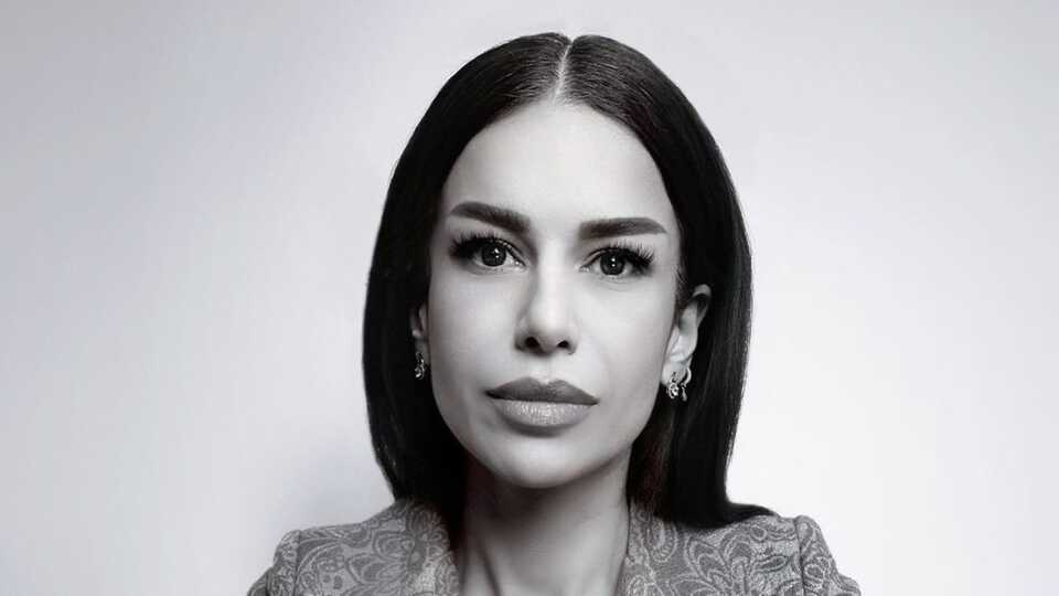 Yeni kitabını tanıttı