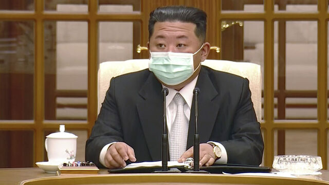 Kim Jong Un ilk kez böyle görüntülendi!