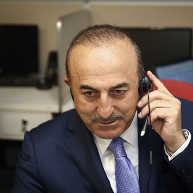 Bakan Çavuşoğlu'ndan kritik telefon