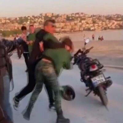 Çocuğa çarptı iddiasıyla darpedildi