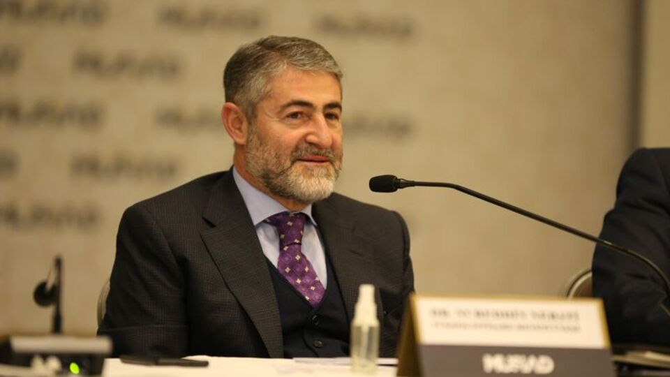 Bakan Nebati: Keyifle izledim