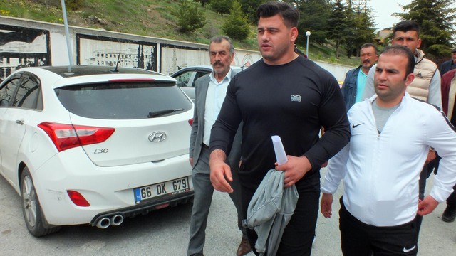Kazaya karışan Rıza Kayaalp adli kontrolle serbest