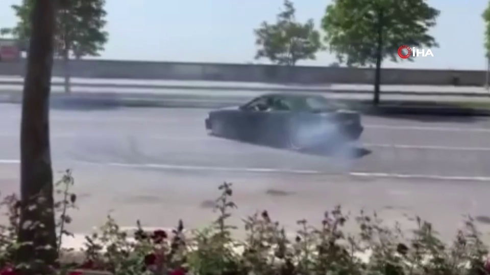 İstanbul'da kaydedildi! Düğün konvoyunun önünü kesti