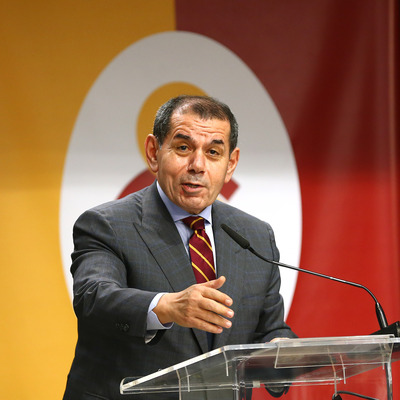 Dursun Özbek sürprizi