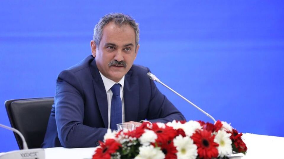 Bakan Özer duyurdu! İlk kez bu yaz itibarıyla başlıyor