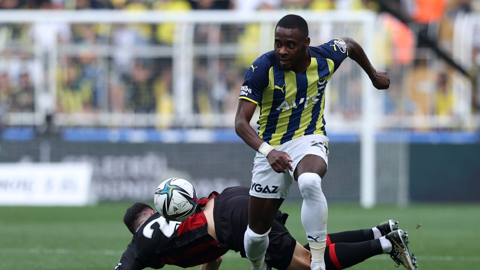 Osayi'nin peşindeler!