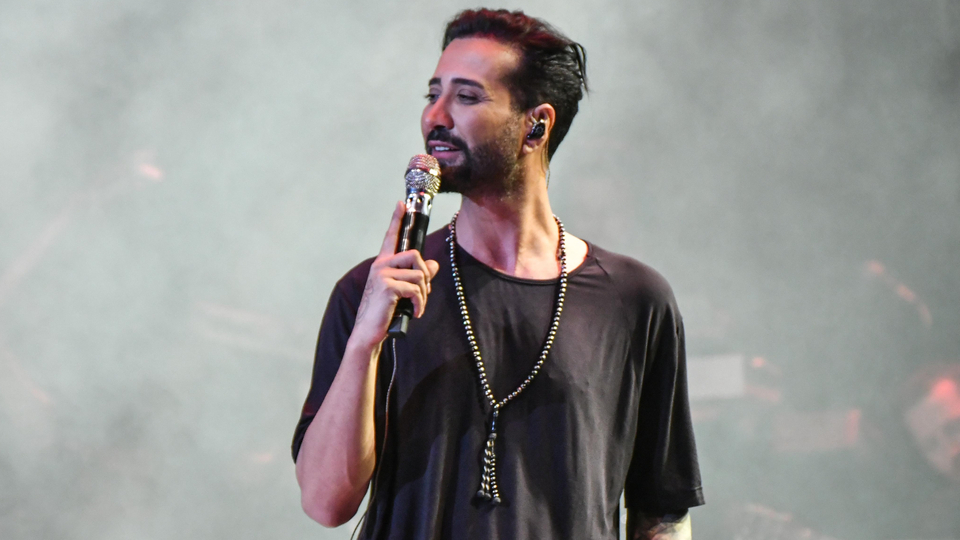 "O konuya girersek sahneye çıkamam!"