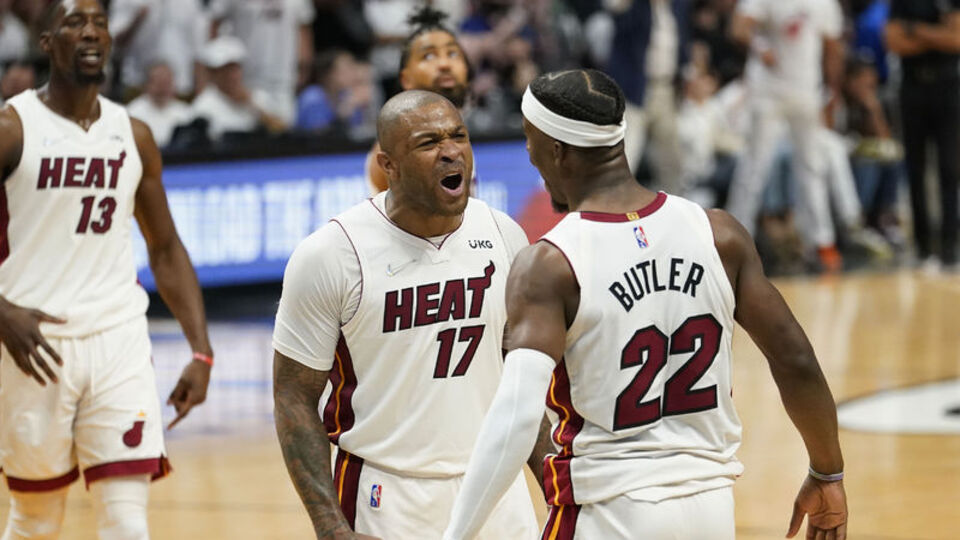 Heat evinde galibiyetle başladı