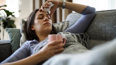 Covid-19 bitti diye düşünenler bu belirtilere dikkat! O gitmiyor