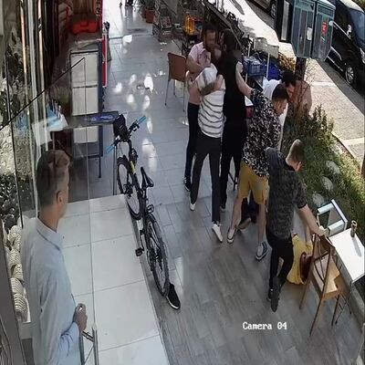 Köprücük kemiğini kırdılar! Doktora feci darp!