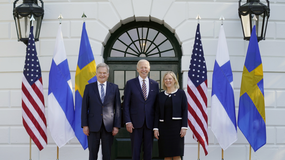 Finlandiya ve İsveç'ten NATO açıklaması