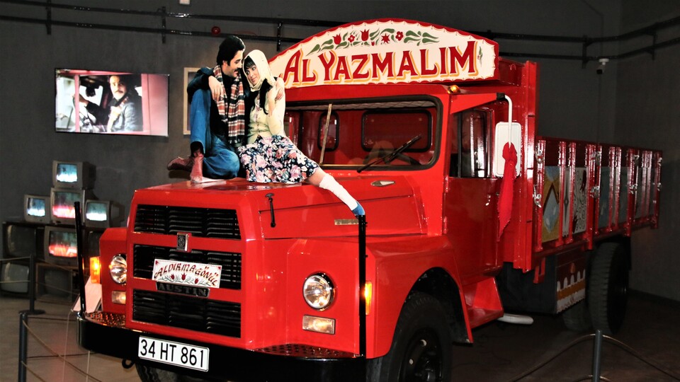 'Aldırma Gönül'e büyük ilgi