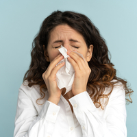 Alerjik nezle belirtileri