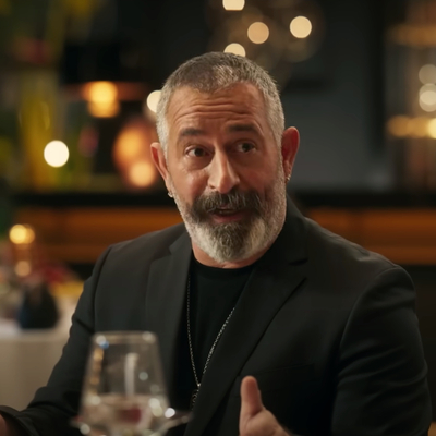 Cem Yılmaz’dan göndermeli mesaj