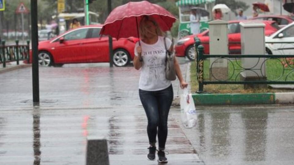 Meteoroloji'den önemli uyarı! İki bölgede sağanak!