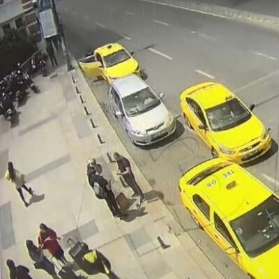 Turistlerin parasını çarptılar! Bunlar nasıl taksici!