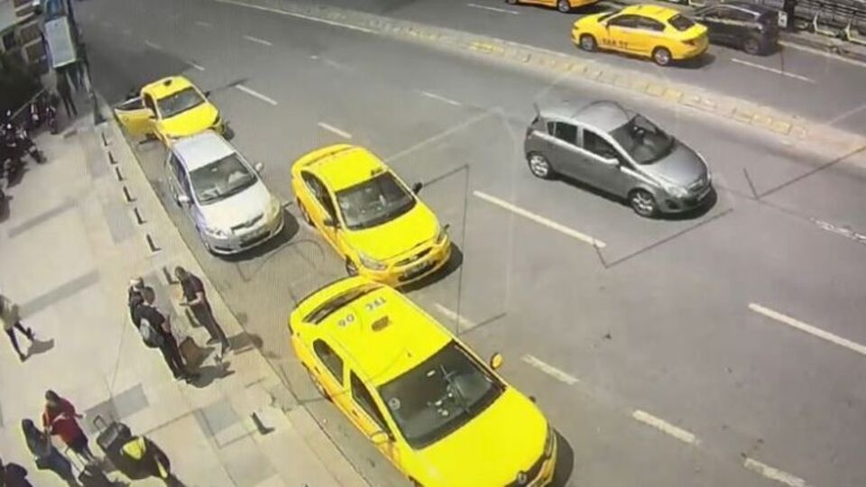 Turistlerin parasını çarptılar! Bunlar nasıl taksici!