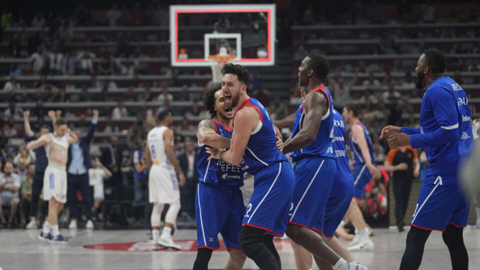 Türkiye'nin 12. Avrupa kupası!