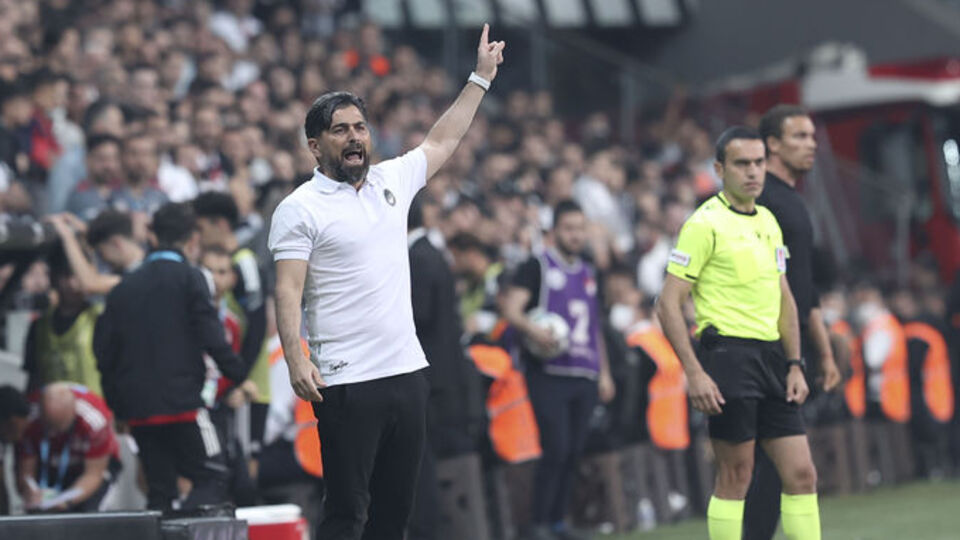 "Abdülkerim'in takımda kalmasını istedim"