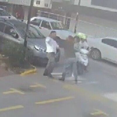 Kadına şiddete taksici müdahale etti!