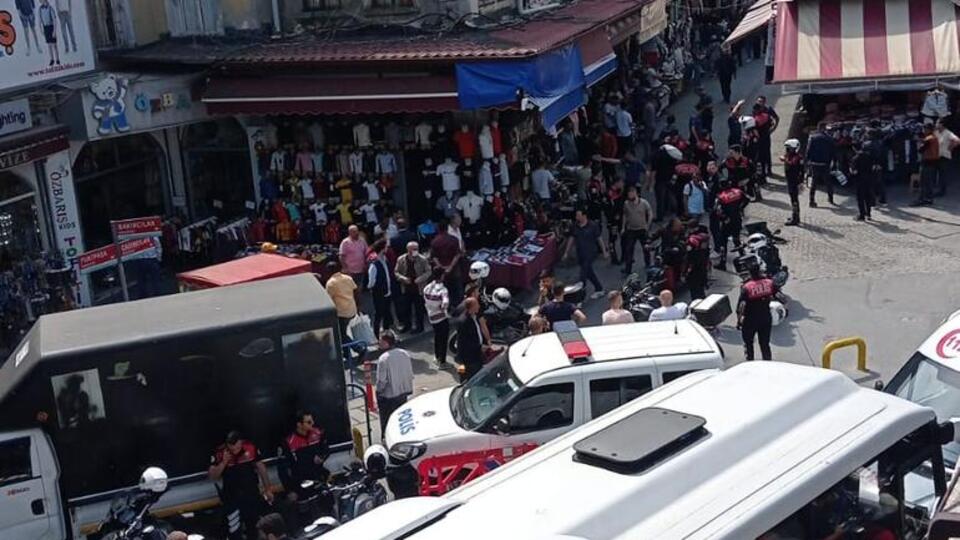 Beyazıt'ta silahlı kavga! 1 polis yaralandı