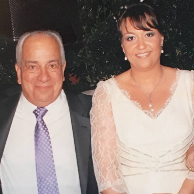 'Evlenme yıl dönümümüz kutlu olsun koca kafalı yarim'
