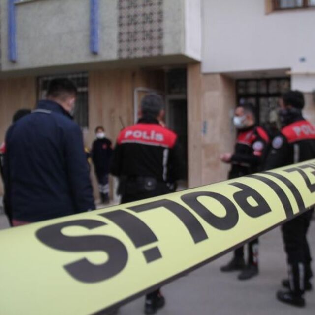 Her satırı dehşet! Önce bıçaklamışlar, ardından kravatla boğmuşlar!