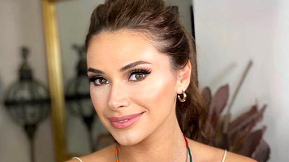 Begüm Birgören kimdir?