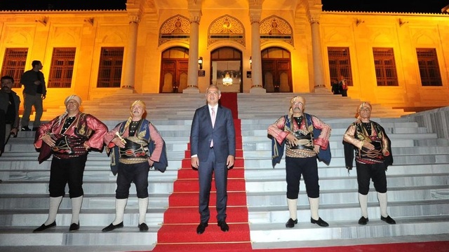 Törenle başladı