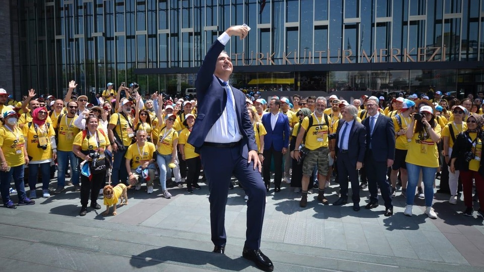 'Geniş kitlelere yayıldı'