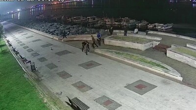 Tekneden motorlara! Hırsızlık kamerada