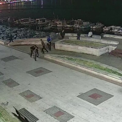 Tekneden motorlara! Hırsızlık kamerada