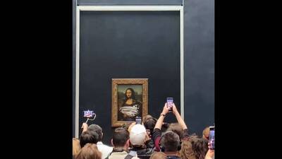 Yaşlı kadın kılığına girdi... Dünyaca ünlü tabloya pastalı saldırı