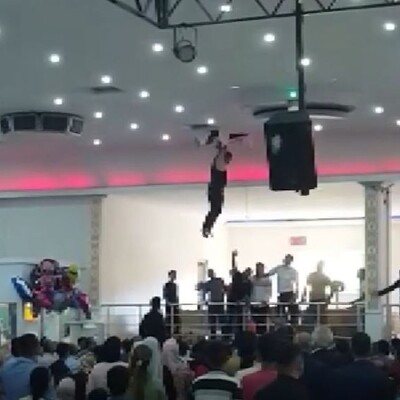 İnanılmaz olay! Havalandırma boşluğundan düğün salonuna düştü