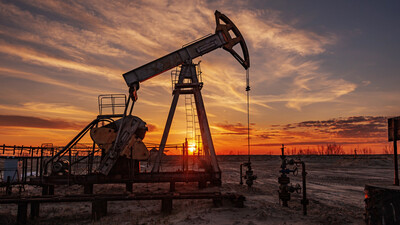 Petrol 2.5 ayın zirvesinde