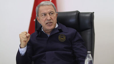 Bakan Akar: TSK her türlü göreve hazır