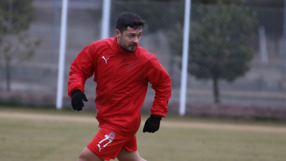 Konyaspor, Ahmet Oğuz'u transfer etti