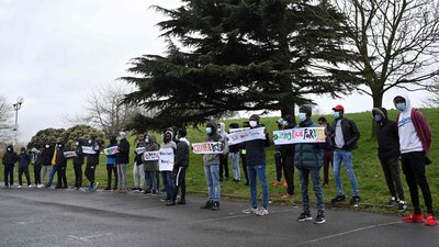 İngiltere'nin göçmenleri Ruanda'ya gönderme planı başlıyor