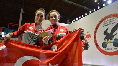 Halterde madalya sayısı 11'e çıktı