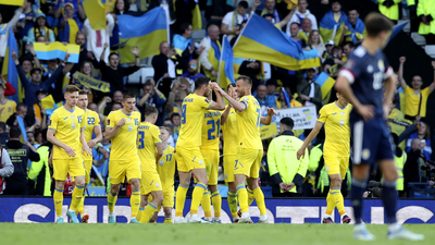 Ukrayna, Galler'in rakibi oldu