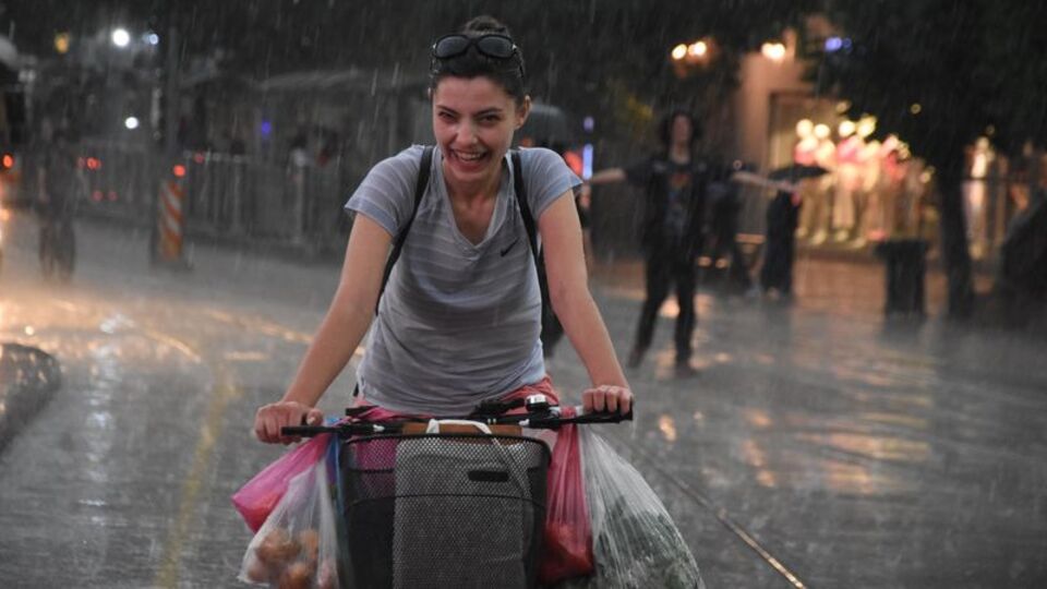 Kırkikindi yağmuru ve sıcak uyarısı