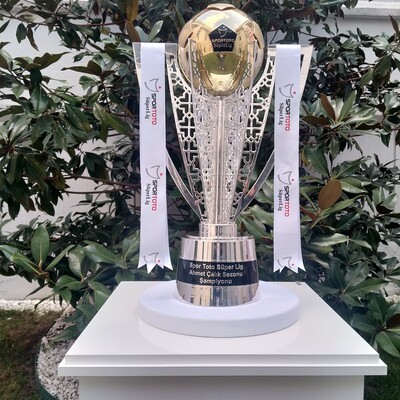 'İstanbul Süper Lig'i!