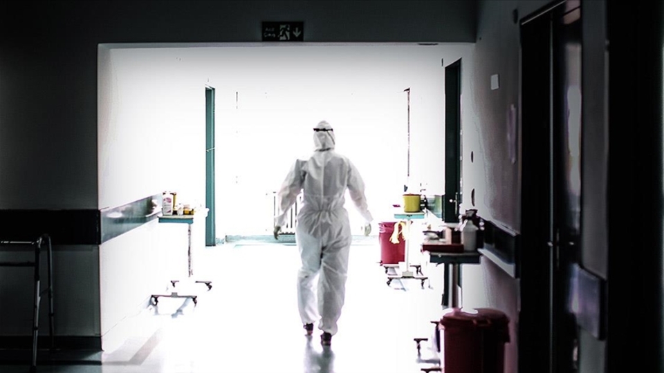 İstanbul'daki hastanelerde Covid-19'un izleri siliniyor